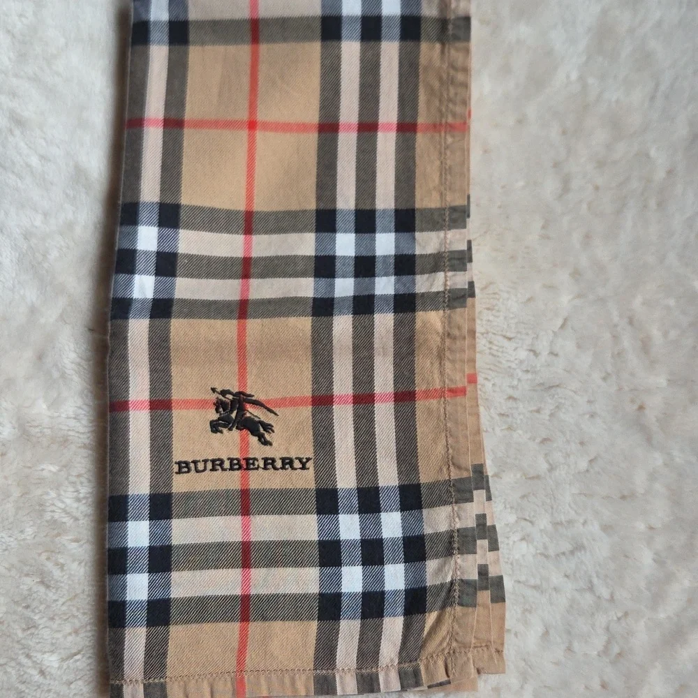 Burberry Beige and Black‎ Plaid Square 18×18